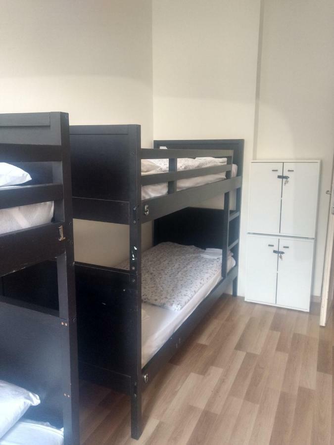 Irmas Hostel Прага Екстериор снимка